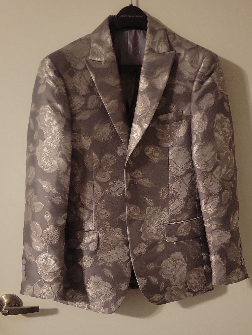 Egara Silver Floral Jacquard Blazer